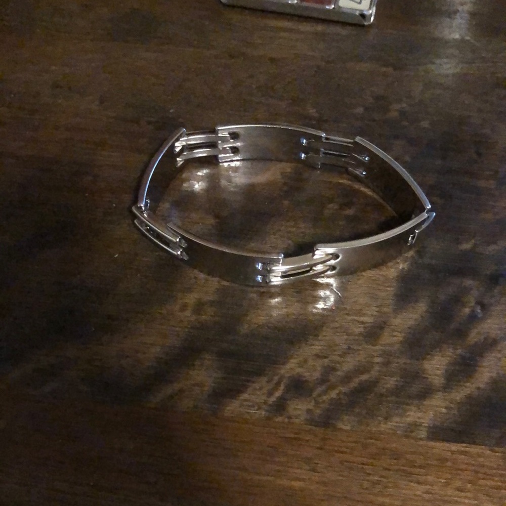 Unisex stainless steel bracelet